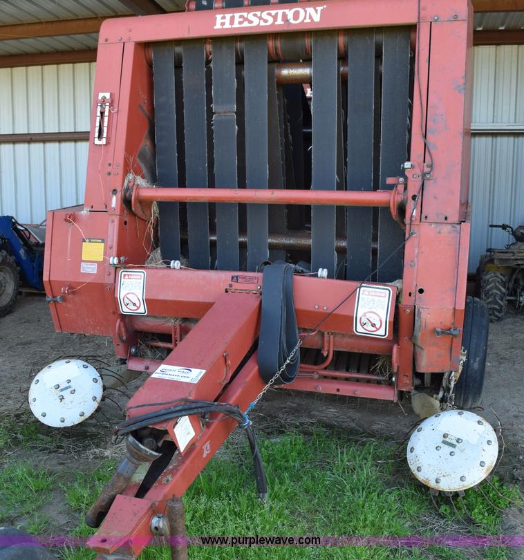 image for item E6297 1983 Hesston 5580 round baler
