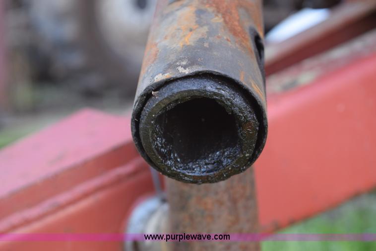 image for item E6297 1983 Hesston 5580 round baler