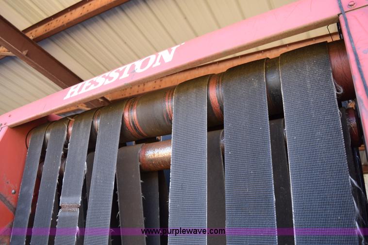 image for item E6297 1983 Hesston 5580 round baler