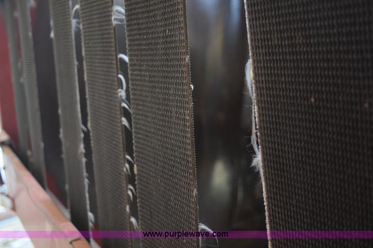 image for item E6297 1983 Hesston 5580 round baler