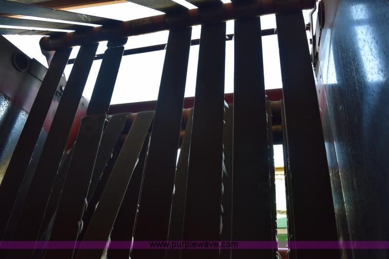 image for item E6297 1983 Hesston 5580 round baler