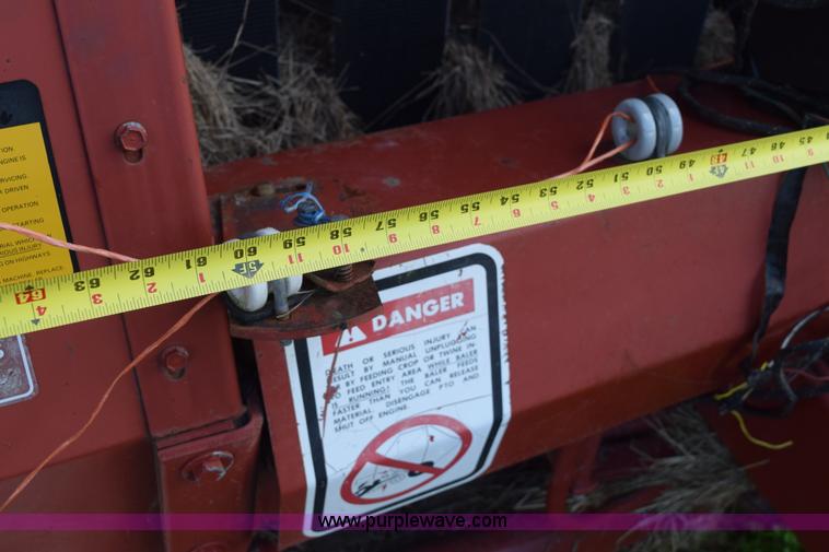 image for item E6297 1983 Hesston 5580 round baler