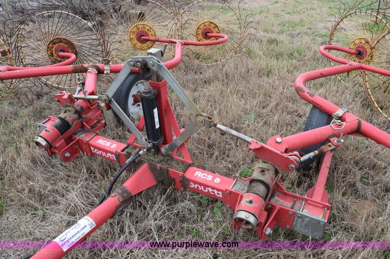 image for item E6301 Tonutti RCS8 hay rake
