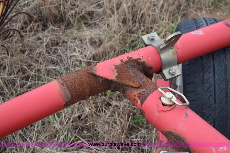 image for item E6301 Tonutti RCS8 hay rake