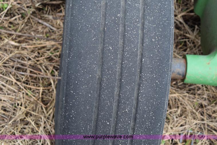 image for item E6302 John Deere HX20 batwing mower