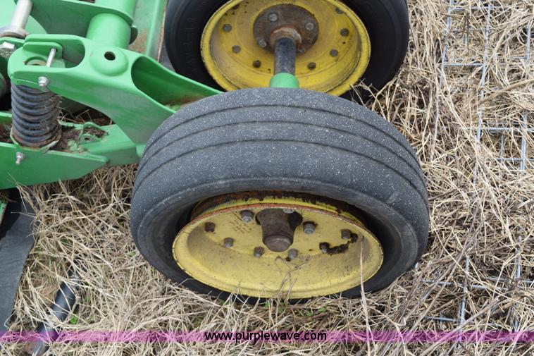 image for item E6302 John Deere HX20 batwing mower