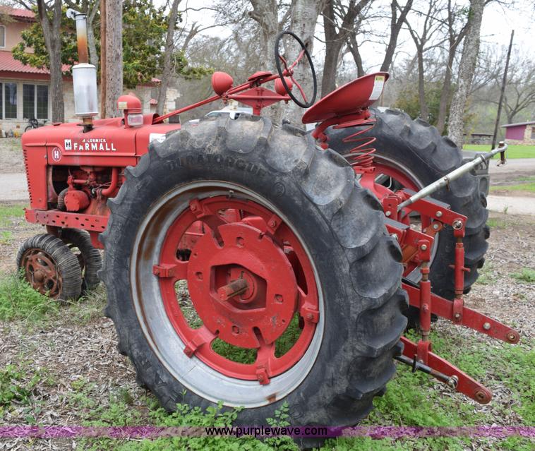image for item E6304 1951 International Farmall H tractor
