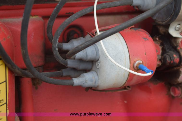 image for item E6304 1951 International Farmall H tractor