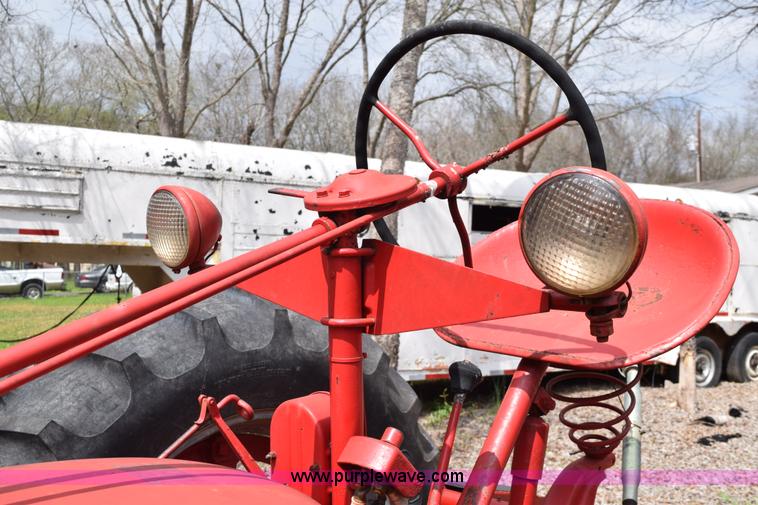 image for item E6304 1951 International Farmall H tractor