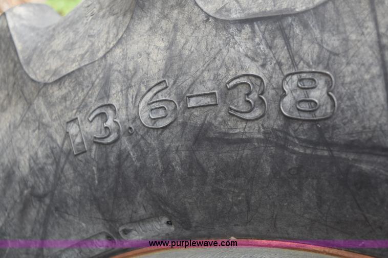 image for item E6304 1951 International Farmall H tractor