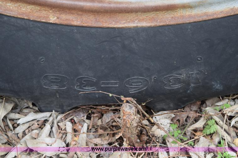 image for item E6304 1951 International Farmall H tractor