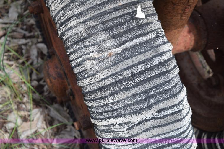 image for item E6304 1951 International Farmall H tractor