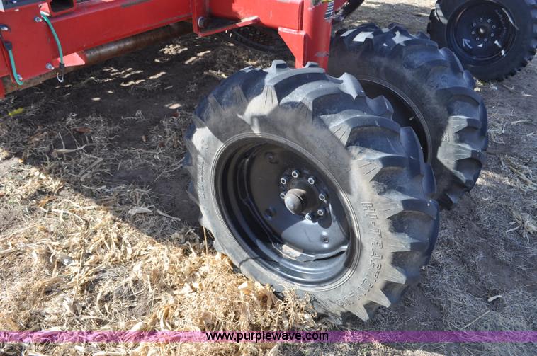 image for item F2336 2007 Amity 996 sugar beet harvester
