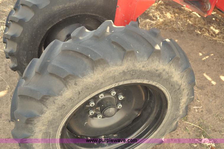 image for item F2336 2007 Amity 996 sugar beet harvester