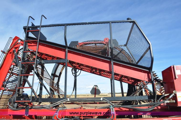 image for item F2336 2007 Amity 996 sugar beet harvester