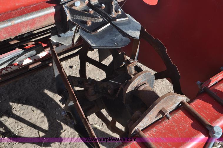 image for item F2336 2007 Amity 996 sugar beet harvester