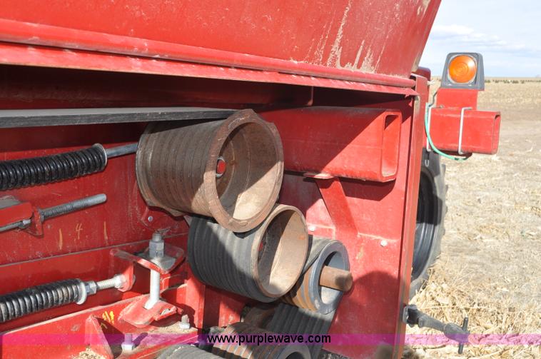 image for item F2336 2007 Amity 996 sugar beet harvester