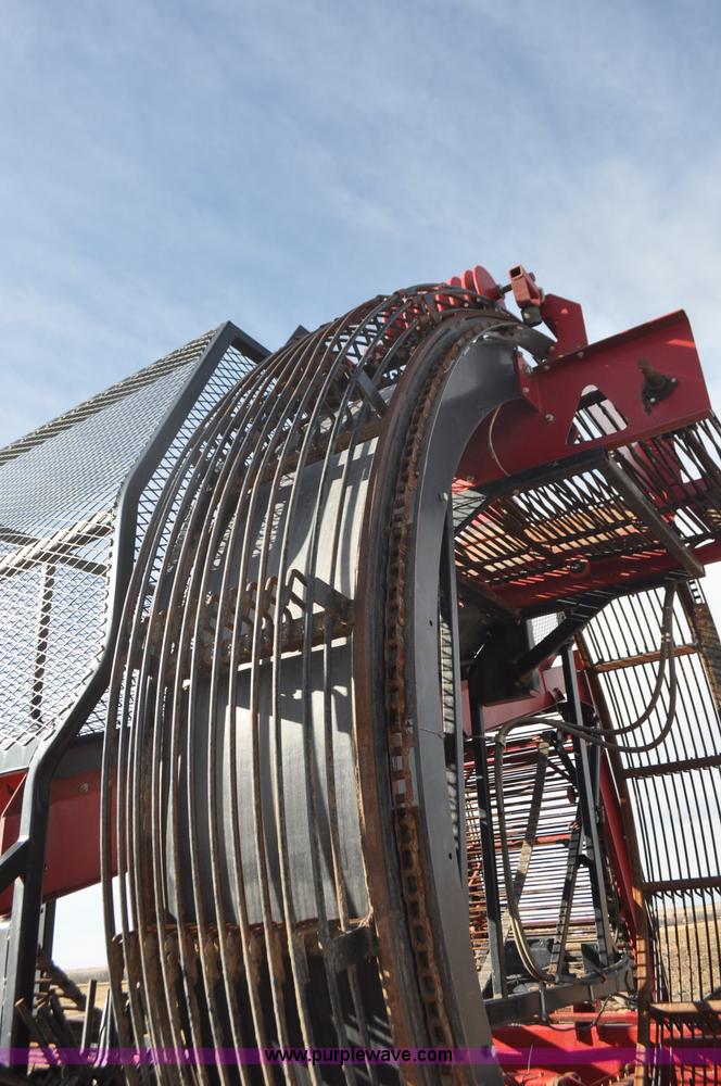 image for item F2336 2007 Amity 996 sugar beet harvester