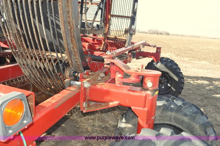 image for item F2336 2007 Amity 996 sugar beet harvester