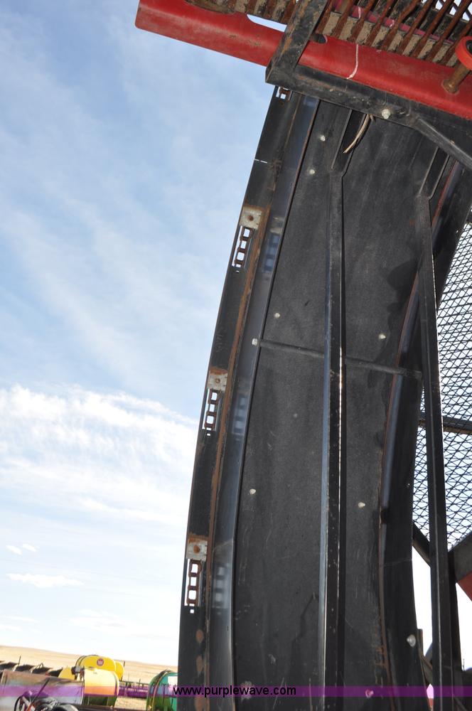 image for item F2336 2007 Amity 996 sugar beet harvester