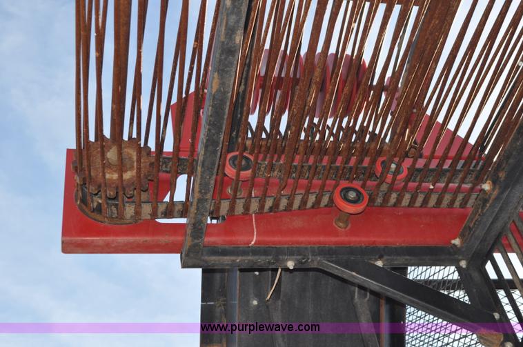 image for item F2336 2007 Amity 996 sugar beet harvester