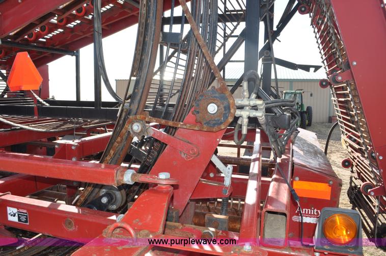 image for item F2336 2007 Amity 996 sugar beet harvester