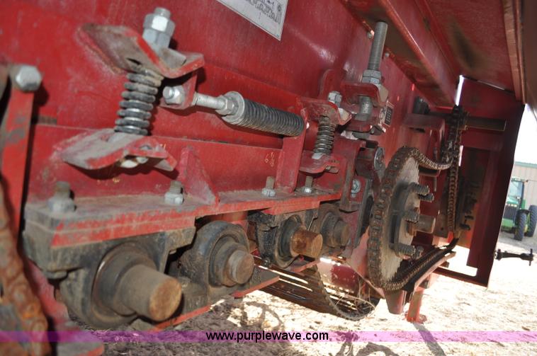 image for item F2336 2007 Amity 996 sugar beet harvester