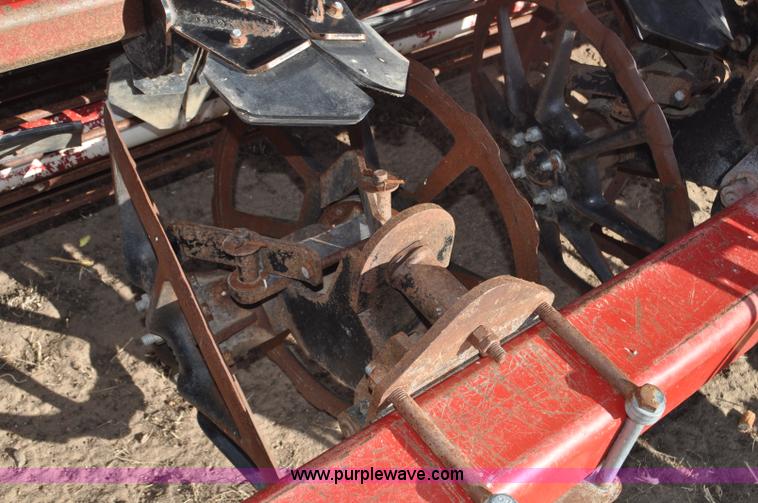 image for item F2336 2007 Amity 996 sugar beet harvester