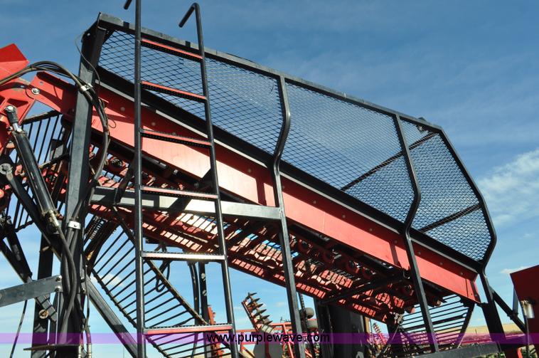 image for item F2336 2007 Amity 996 sugar beet harvester