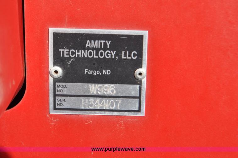 image for item F2336 2007 Amity 996 sugar beet harvester