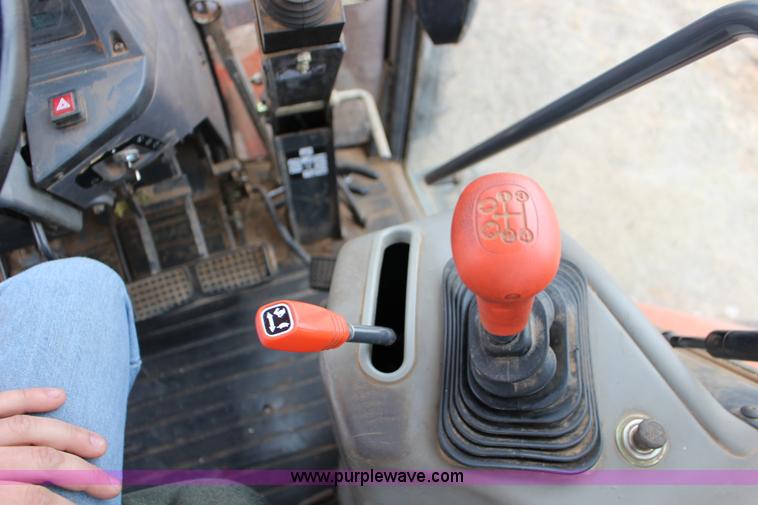 image for item F7564 Kubota M105S MFWD tractor