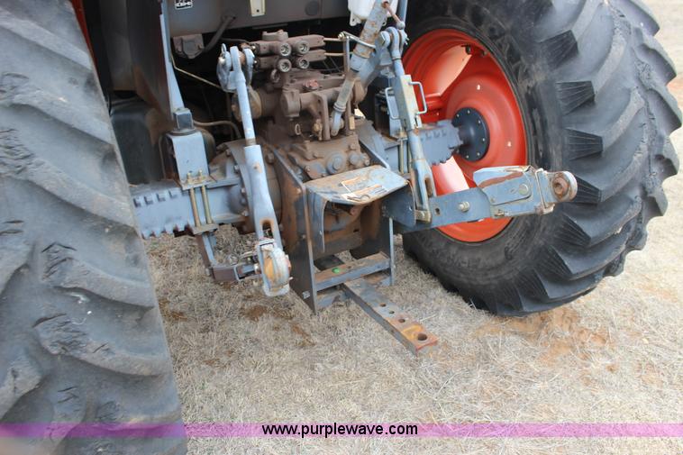 image for item F7564 Kubota M105S MFWD tractor