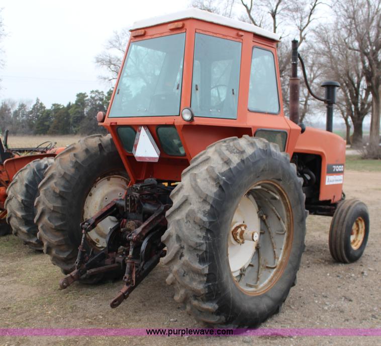 image for item F7577 Allis Chalmers 7000 tractor