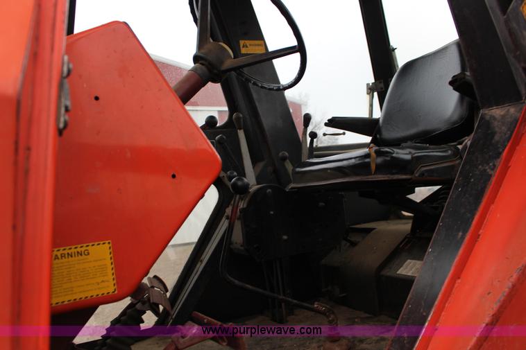 image for item F7577 Allis Chalmers 7000 tractor