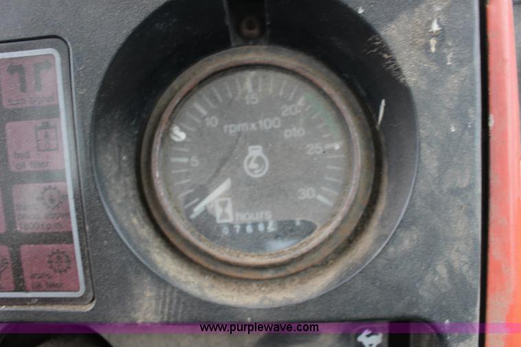 image for item F7577 Allis Chalmers 7000 tractor