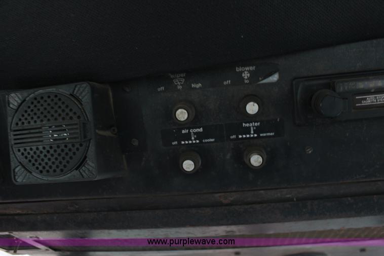 image for item F7577 Allis Chalmers 7000 tractor