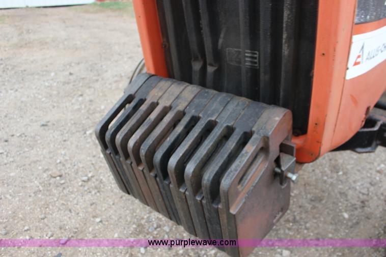 image for item F7577 Allis Chalmers 7000 tractor