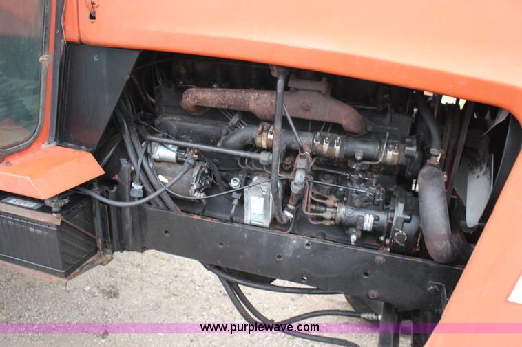 image for item F7577 Allis Chalmers 7000 tractor