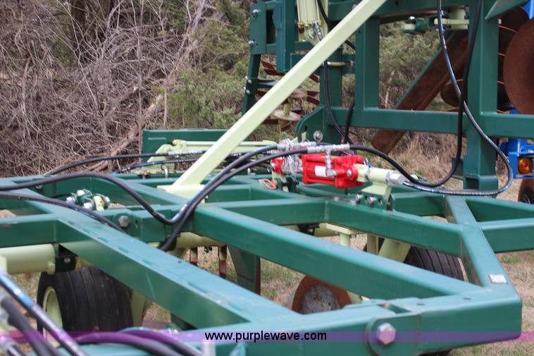 image for item F7587 Sunflower Flex King KM 7X6 sweep plow