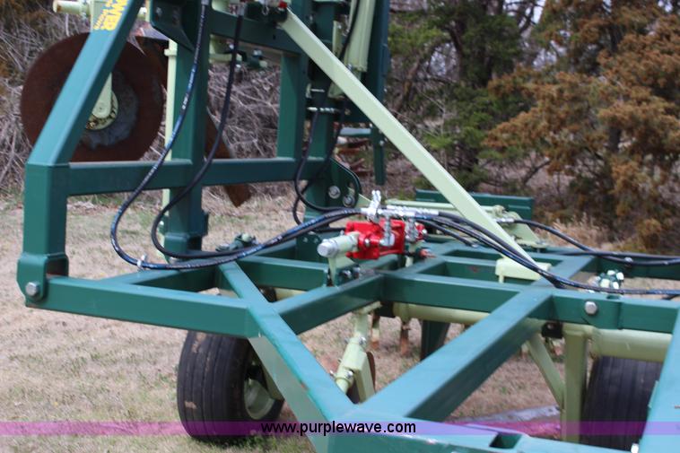 image for item F7587 Sunflower Flex King KM 7X6 sweep plow