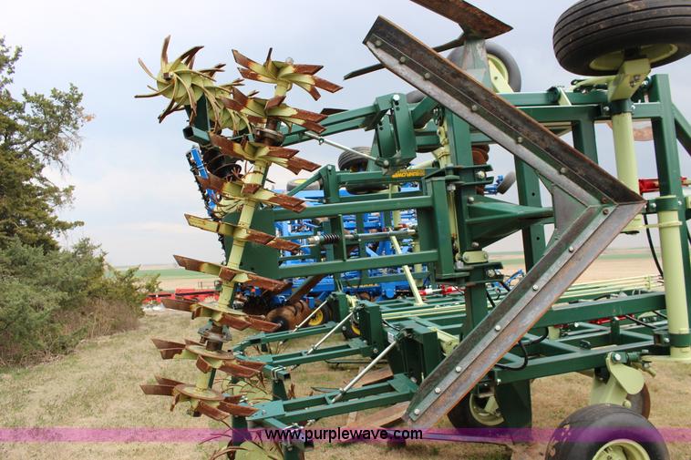 image for item F7587 Sunflower Flex King KM 7X6 sweep plow