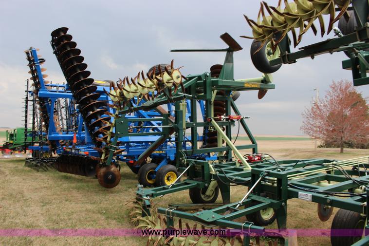 image for item F7587 Sunflower Flex King KM 7X6 sweep plow