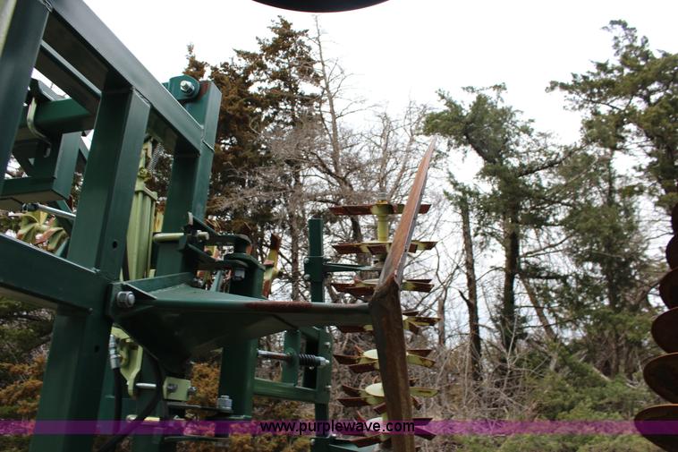 image for item F7587 Sunflower Flex King KM 7X6 sweep plow