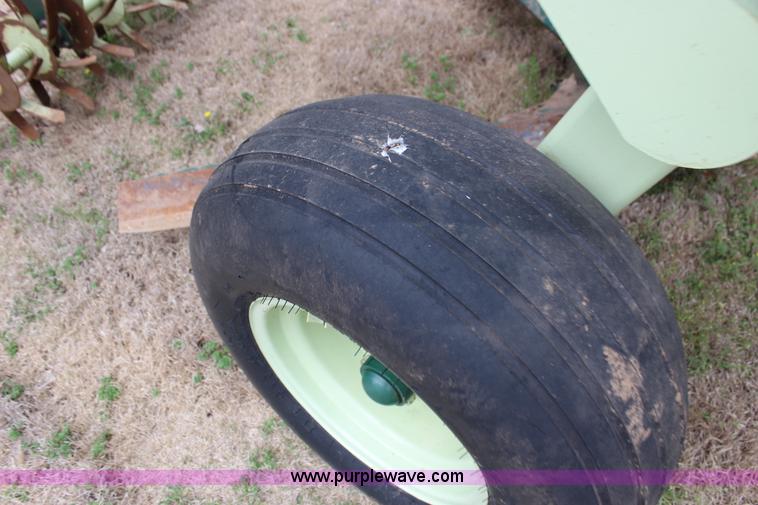 image for item F7587 Sunflower Flex King KM 7X6 sweep plow