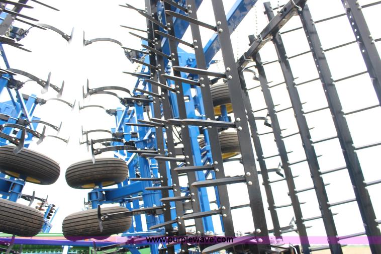 image for item F7589 2012 Landoll 9650 field cultivator