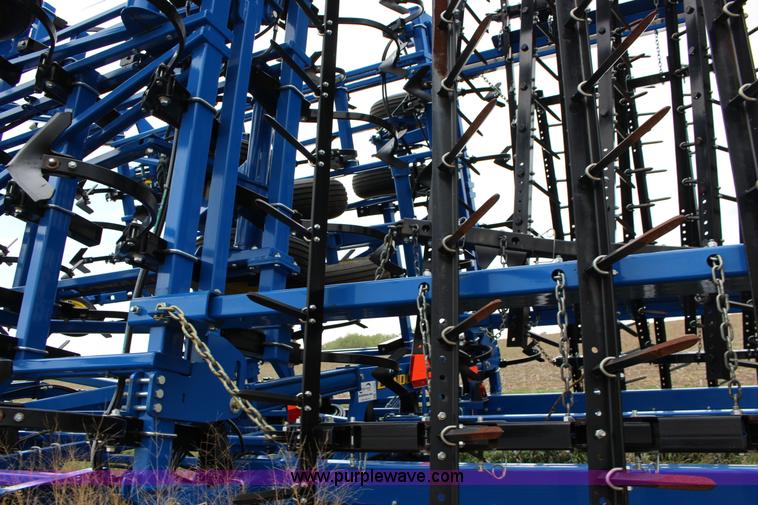 image for item F7589 2012 Landoll 9650 field cultivator