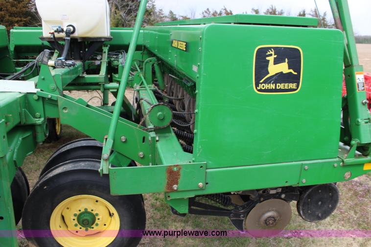 image for item F7590 John Deere 455 grain drill