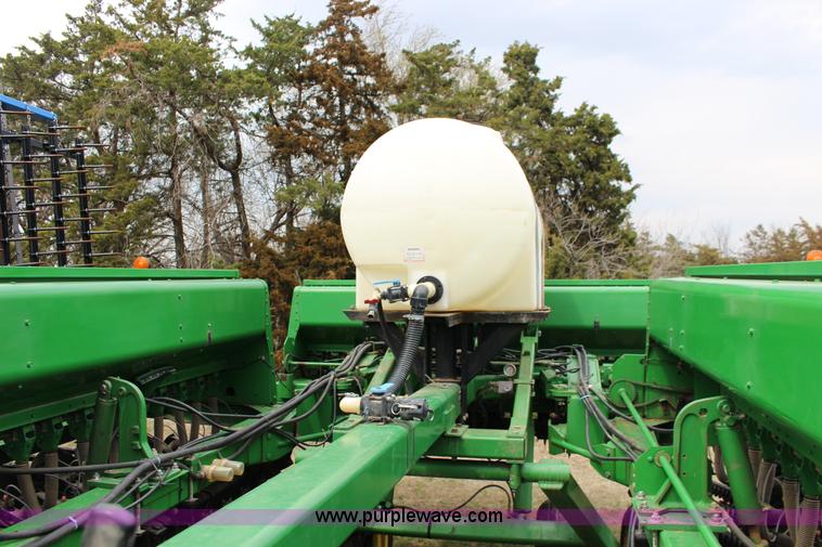 image for item F7590 John Deere 455 grain drill