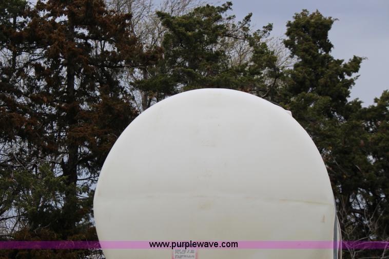 image for item F7590 John Deere 455 grain drill