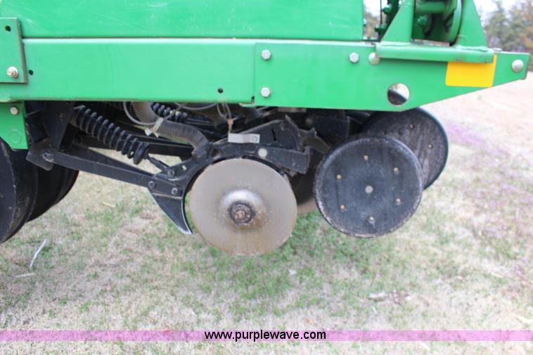 image for item F7590 John Deere 455 grain drill
